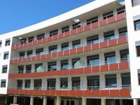 Balcones con Madera Compacta