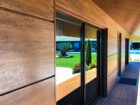 Rehabilitación de Fachada con Panel Arquitectónico Madera